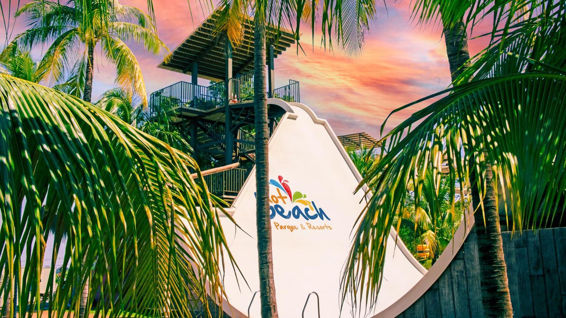 Hot Beach Resort Olimpia Exterior photo Splash Island